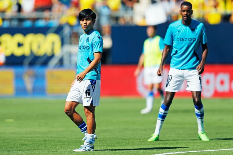 「FW久保建英の鮮烈ボレー弾」を間近で撮った…カメラマンが感じる「ぶっつけで結果を残したタケ＋ソシエダの化学反応」とは(4)