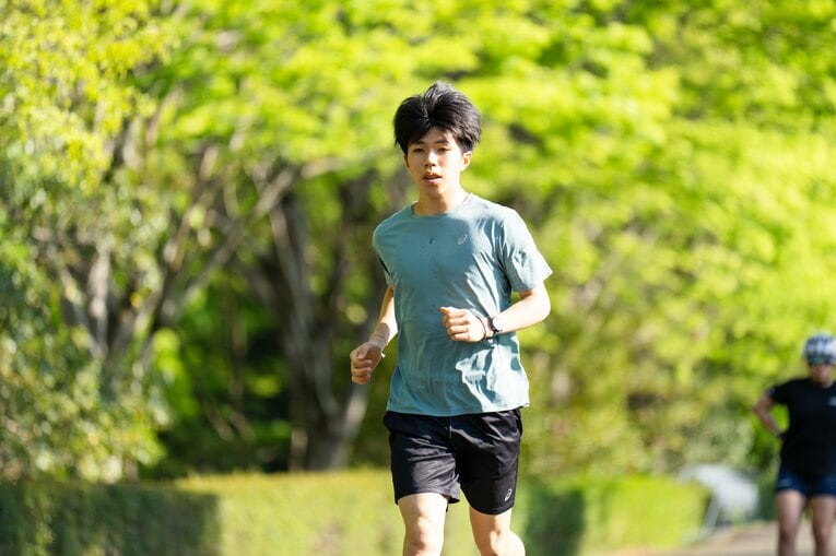 入学早々、好走を見せているルーキーの新妻遼己　©Shiro Miyake