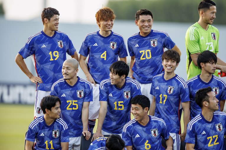 カタールW杯練習中、笑顔の日本代表　©Kiichi Matsumoto/JMPA