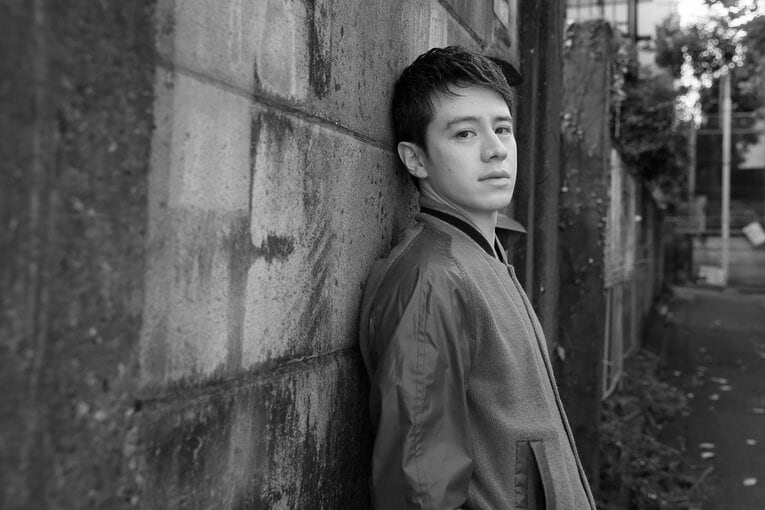 「僕ってこういう性格だったんだ」ウエンツ瑛士は、なぜイギリスで“本当の自分”を見つけられたのか(9)