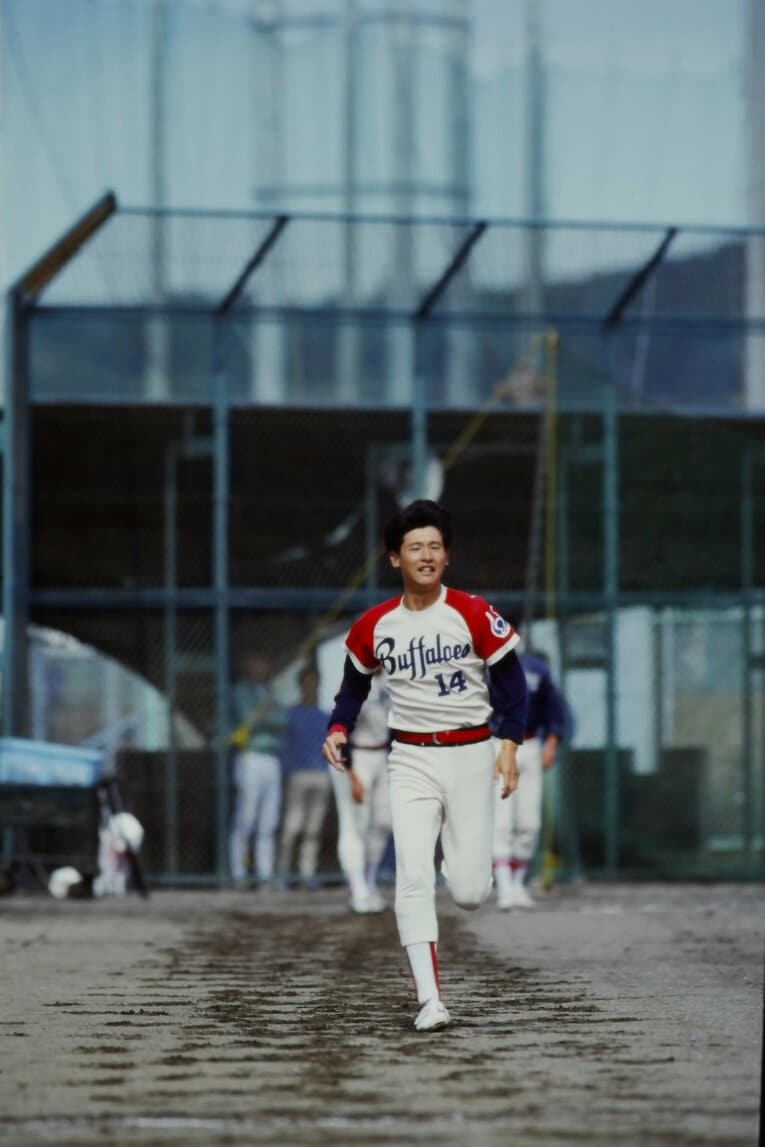 1990年、キャンプ中の阿波野　©Takahiro Kohara