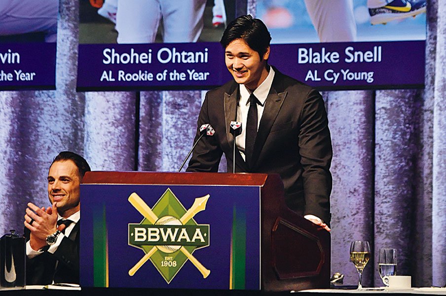 大谷翔平、リハビリは順調でも開幕復帰が難しい理由。~アメリカのスポーツ医学にすら前例がない挑戦~<Number Web> photograph by AFLO