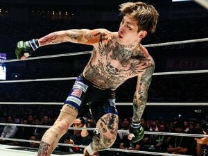 勝った平本蓮が“悔し涙”、敗者ダウトベックは激怒…RIZIN“微妙判定”に忖度はあったのか? どよめいた記者室「ブレイクが早い」の声も…採点を徹底検証