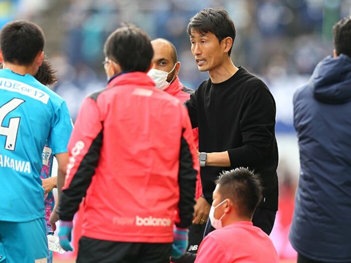 「予算に限りがあっても…」 鳥栖・金明輝監督が掲げる「チーム7、個人3」の戦術、ヒントを得た欧州クラブは?【インタビュー】<Number Web> photograph by J.LEAGUE
