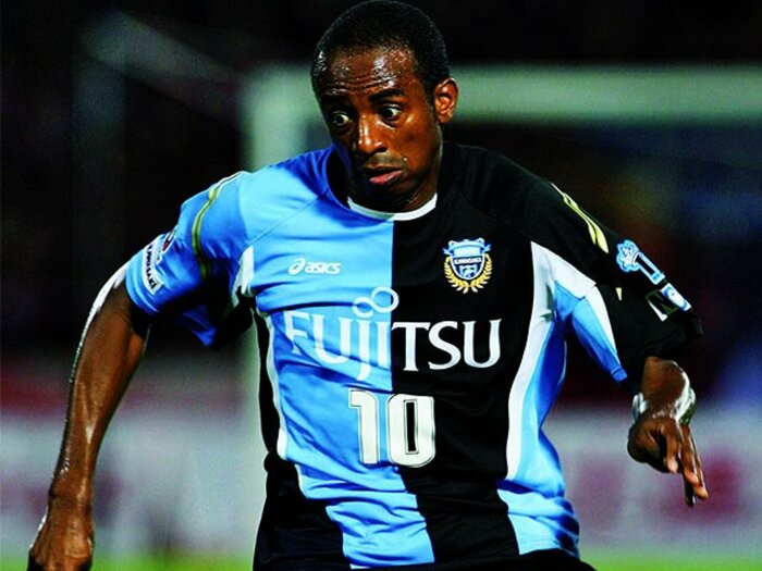 ＜631試合出場守護神の視点＞楢崎正剛が明かす、恐るべき点取り屋たち。＜Number Web＞ photograph by Shigeki Yamamoto