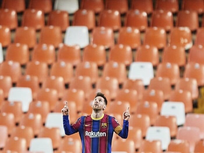 ワクチン接種25％強、「非常事態宣言」解除でも…なぜリーガのスタンドに観客が戻ってこないのか？＜Number Web＞ photograph by Getty Images