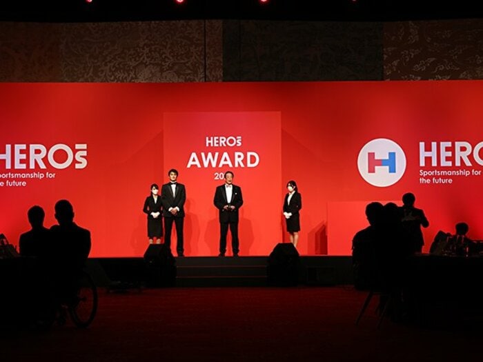 「離島甲子園」から育成で巨人入り、五輪選手が学生アスリートに助言… 中田英寿が発起人「HEROs AWARD」受賞理由が面白い＜Number Web＞ photograph by HEROs AWARD