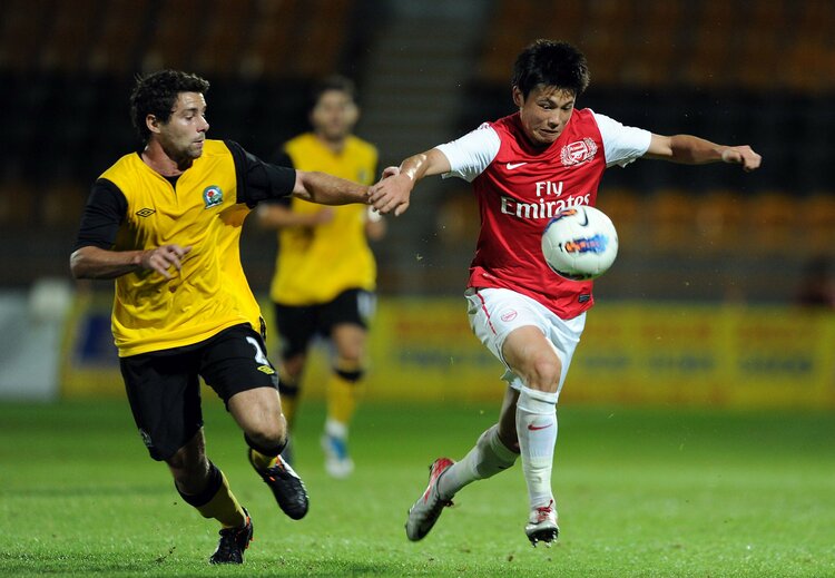 リョウ、君のプレーを高く評価している」宮市亮18歳がベンゲルから