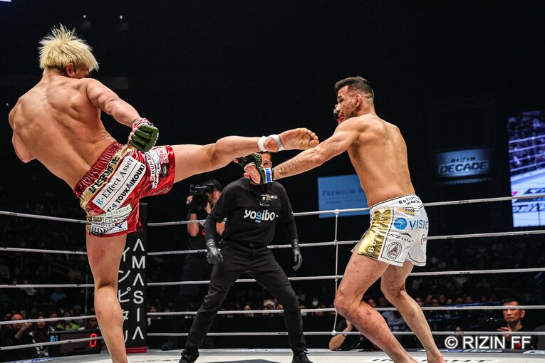 鈴木千裕vs.クレベル・コイケ　©RIZIN FF