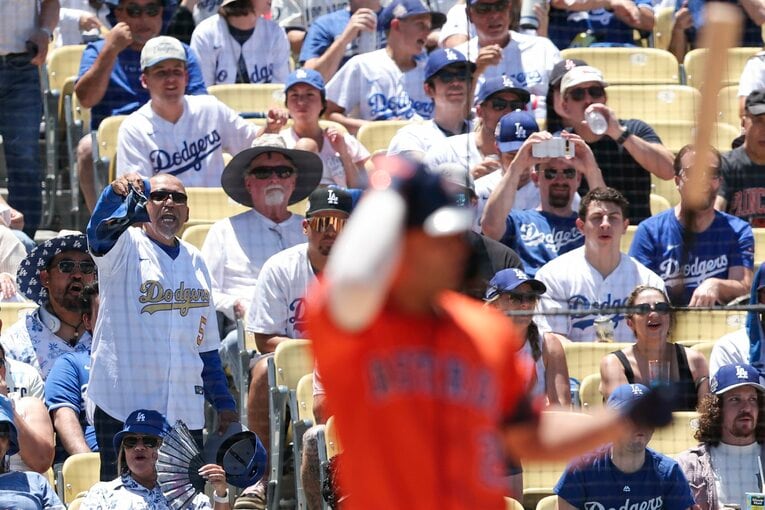 この3連戦、ドジャースファンはアルテューベにブーイングを浴びせ続けた　©AP/AFLO