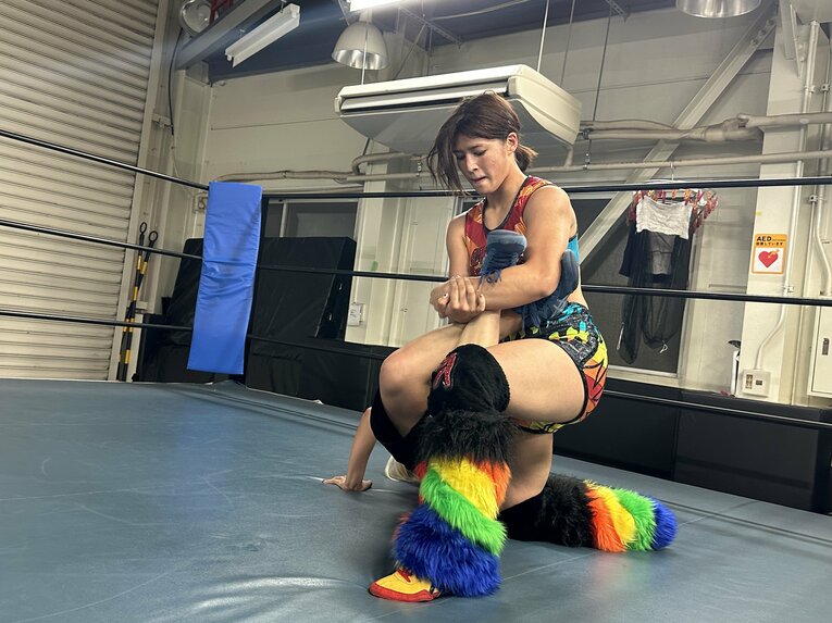 公開練習でアンクルホールドを披露　©Norihiro Hashimoto