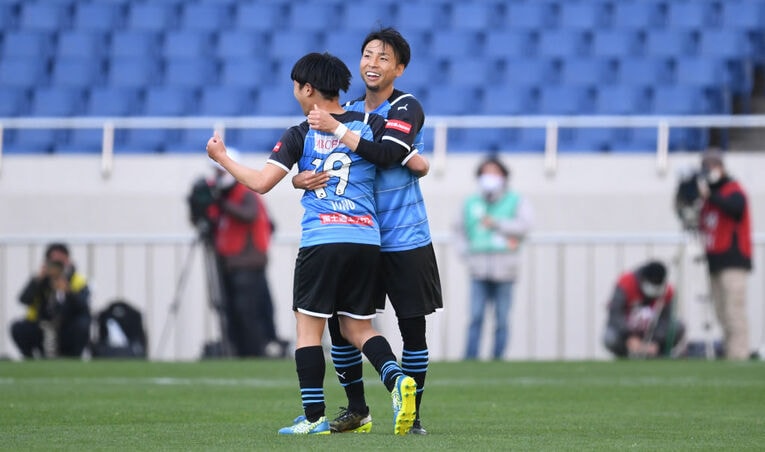 殊勲の小林は遠野を称えた©Getty Images