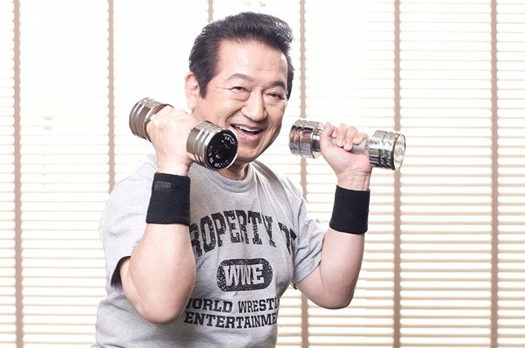 数々の番組の「顔」を務めてきたTVキャスターの草野仁さん（78）。学生時代から抜群の運動センスで数々の伝説を残してきた人物でもある　©Takahshi Shimizu