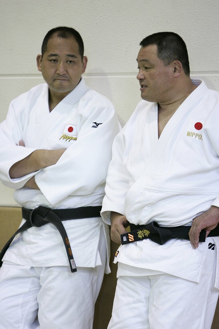 2005年日本代表合宿にて。現役時代、幾度となく対戦した山下泰裕と　©︎Takuya Sugiyama