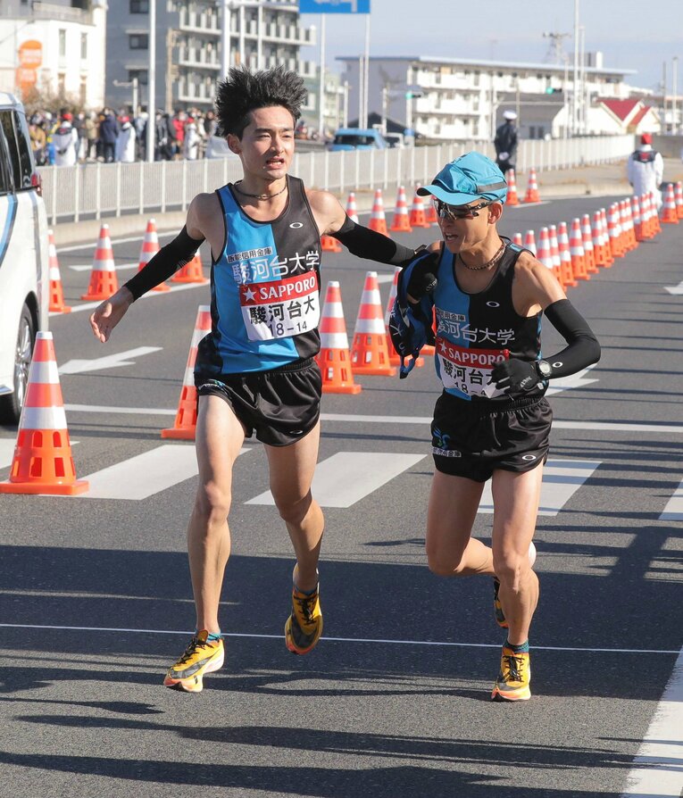 18位で襷を受け取った今井だったが、後続の2校に抜かされて区間20位と苦しい箱根路となった　©JIJI PRESS