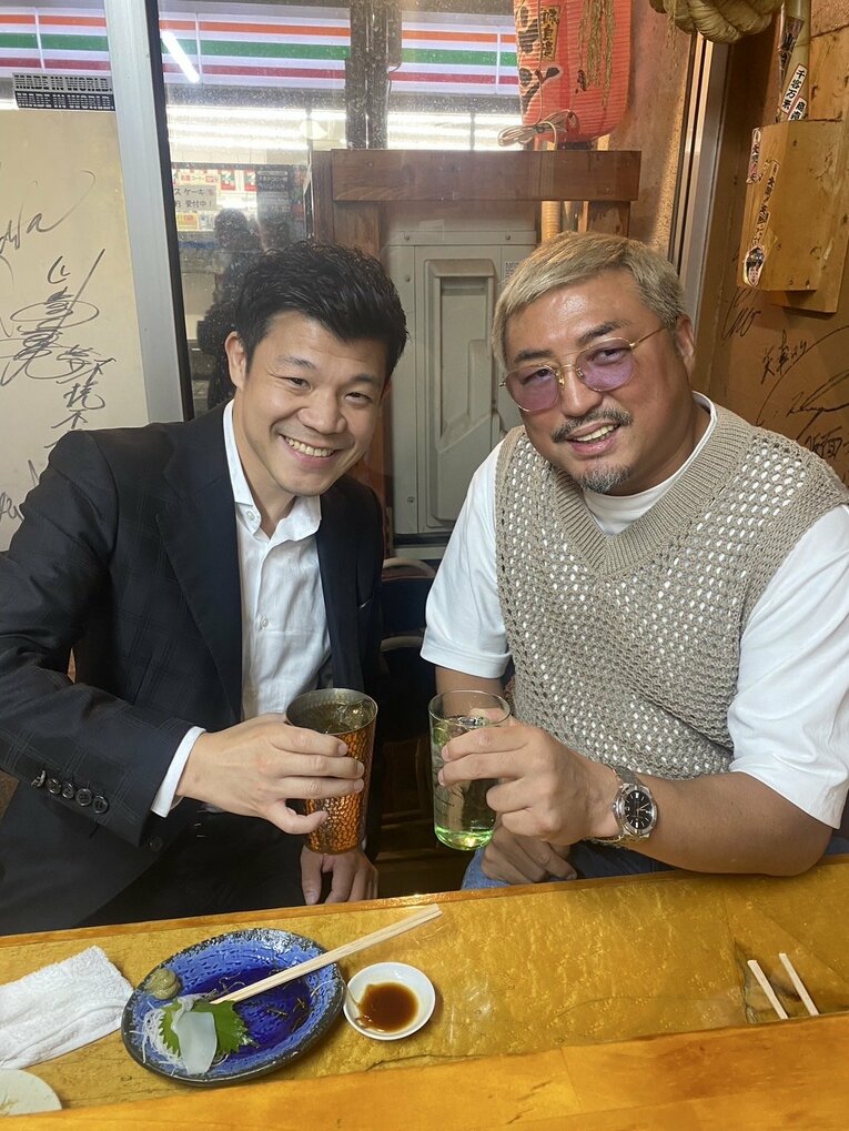 居酒屋「いきや」に集まるボクシング関係者たち（本人提供）