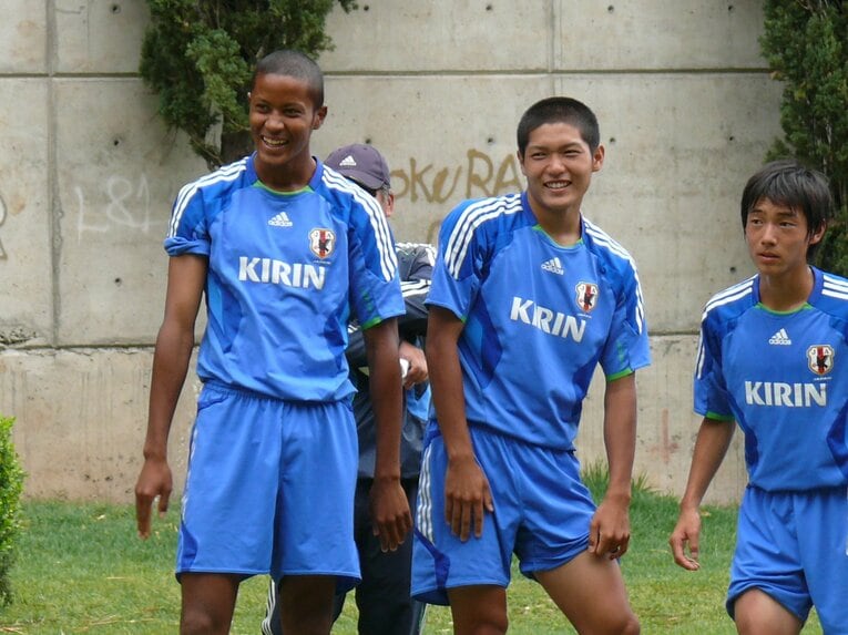 U-17日本代表時代の鈴木武蔵　©Takahito Ando