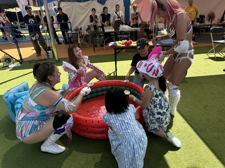 「1600万円の赤字」からウナギ・サヤカが再出発…まさかのドーム屋外興行で見えた“らしさ”「（これまでは）ちょっと無理してた」「見たか朝倉未来！」(14)