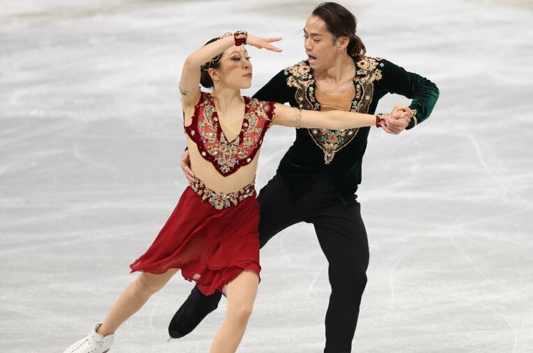 全日本選手権では2位となり、北京五輪の代表入りを逃した村元哉中＆高橋大輔組 ／ photograph by Getty Images