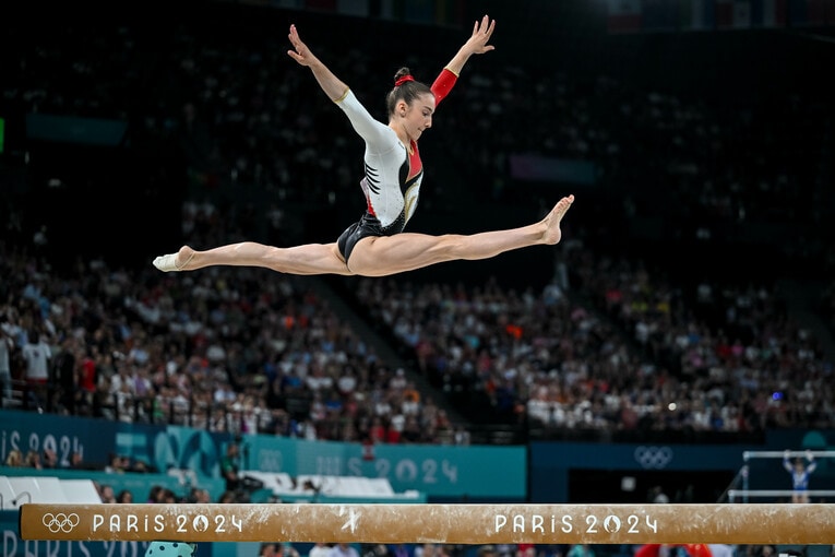 16歳のヘレン・ケフリク（ドイツ代表）は従来のレオタードで出場　©Getty Images