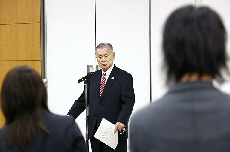2月4日、JOC臨時評議会での発言の撤回と謝罪をする記者会見を開いた森喜朗会長 ／ photograph by Representative photo