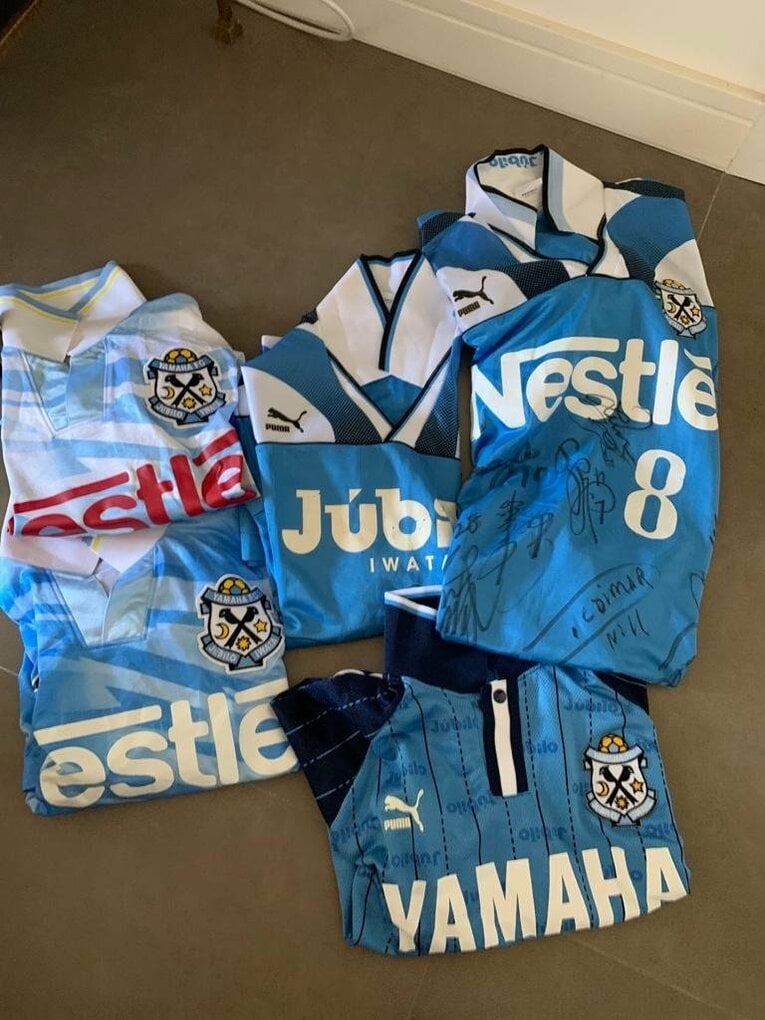 ジュビロ磐田のユニフォームの数々　※本人提供
