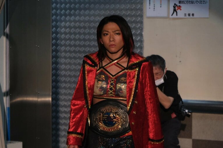 水着グラビアも披露のアイドル路線から急転換…素顔は“オラオラ”、スターダムのベルトも獲得した岩田美香の渇望「総合格闘技かキックにも」(67)