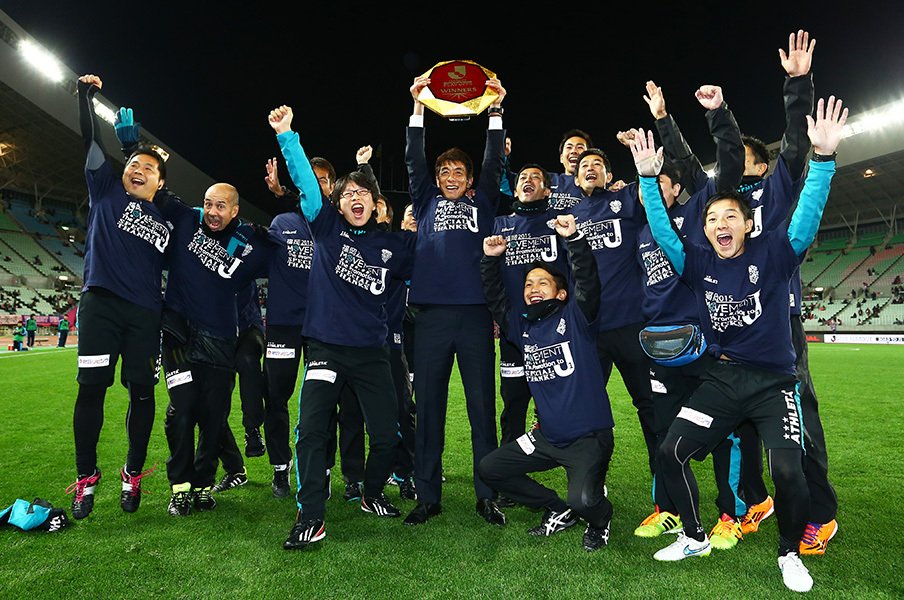 史上初の昇格3クラブ同時残留か!?大宮、磐田、福岡のJ1参戦を占う。<Number Web> photograph by J.LEAGUE PHOTOS
