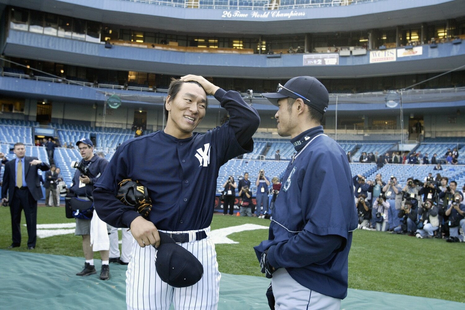 イチローと松井。2003年のメジャー初対戦時　©JIJI PRESS