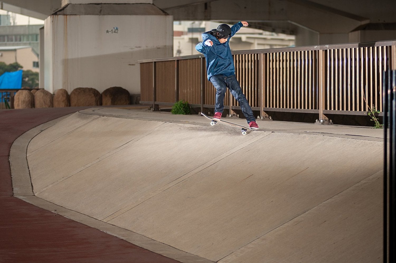 ギプスをはめてもお構いなしで滑り続ける。その謙虚で地道な姿勢が金メダルを引き寄せた(2015年撮影) ©Yoshio Yoshida