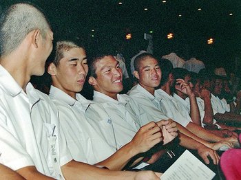 《横浜高同期5人が証言》すべての松坂世代に捧ぐ“マツと俺たち”の物語「最後のマウンドを見て、ひと区切りつけられた」＜Number Web＞ photograph by Sankei Shimbun