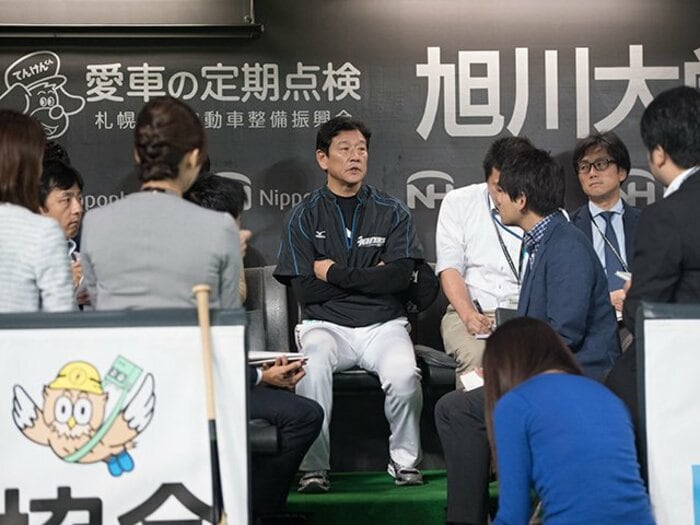 「外面は菩薩、内面は夜叉」日本ハム・栗山英樹の監督哲学とは。＜Number Web＞ photograph by Nanae Suzuki