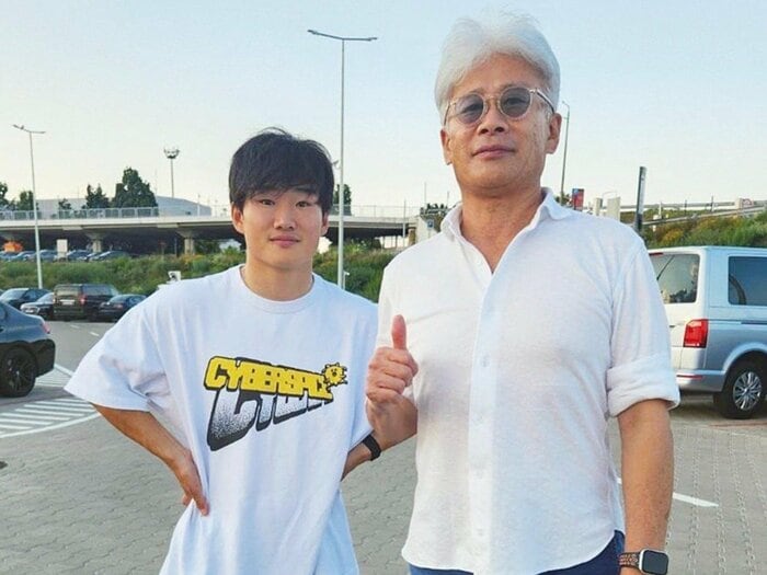 「あれを見て裕毅はF1を目指せると…」父が確信した角田裕毅のレッドブル・ジュニア時代…片山右京も絶賛のドライビング「車が泳いでいるようだ」＜Number Web＞ photograph by Nobuaki Tsunoda