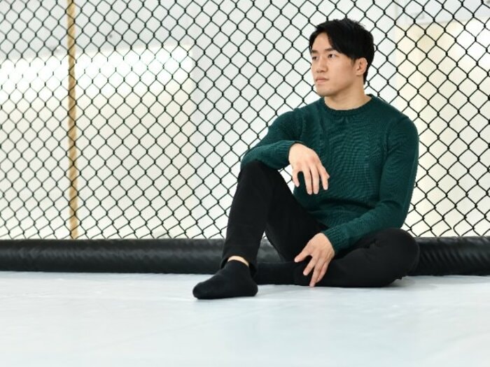 朝倉海「人生で初めて好きになったのが格闘技」目標のない普通の地方青年が“RIZINのトップ”にのし上がるまで《独占インタビュー》＜Number Web＞ photograph by Takashi Shimizu