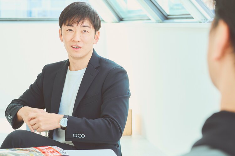 入社希望は500件!? 斎藤佑樹が明かす “代表取締役” 1年目の心境