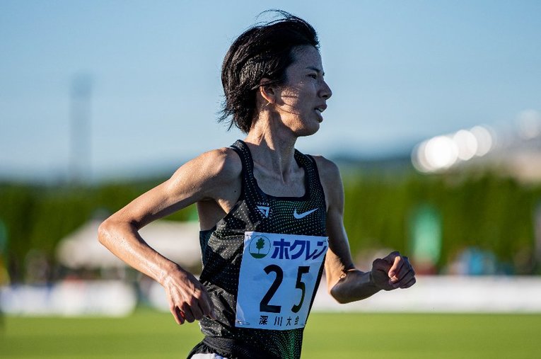 東京五輪8月7日に行われる陸上女子10000mに出場する新谷仁美 ／ photograph by Takeshi Nishimoto