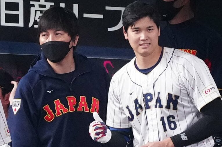 大谷のアメリカ生活も公私にわたって支え、侍ジャパンでも存在感を見せている水原一平通訳 ／ photograph by AFLO