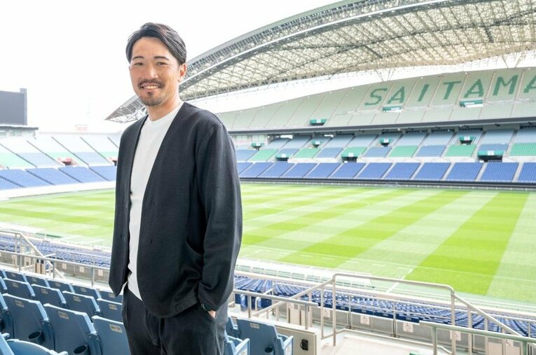 「埼スタでは大一番でほとんど負けた記憶がない」浦和レッズ時代の阿部勇樹が力を得た、頼もしき”真紅の熱狂”(1) ／ photograph by Takashi Shimizu