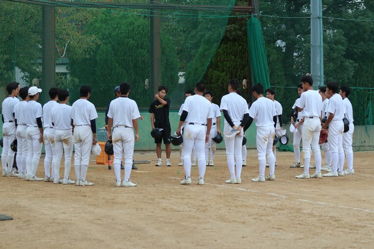 夏には60人を超える部員がいた八尾高校　©Fumi Sawai