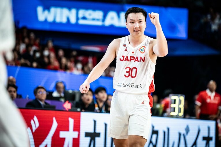 この日の富永は3Pシュートを7本打って4本成功　©︎FIBA