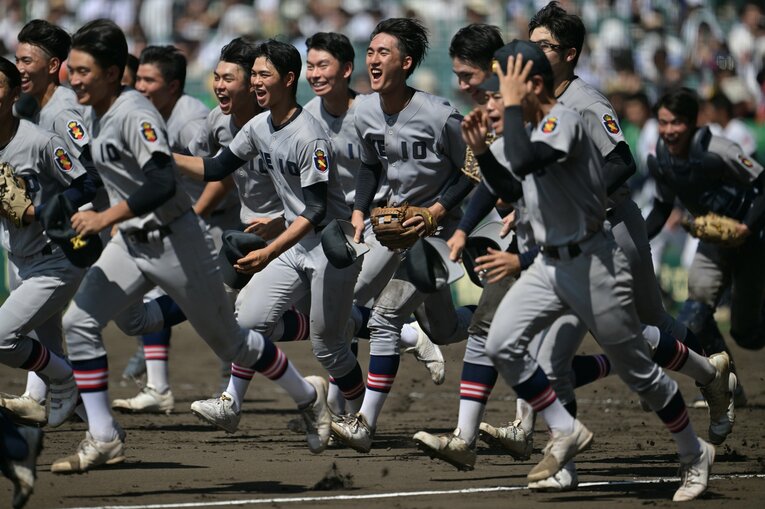 準々決勝・沖縄尚学での丸田ら慶応ナインの躍動＋森林監督の表情（全15枚）　©Hideki Sugiyama