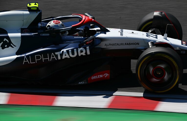日本GPの角田裕毅とアルファタウリ　©Getty Images / Red Bull Content Pool