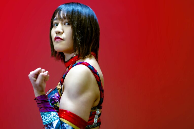 スターダム新王者・朱里が語った“亡き母への感謝”とチャンピオンの覚悟「プロレスも究めたと言っていいのかな」《戴冠記念グラビア》(15)