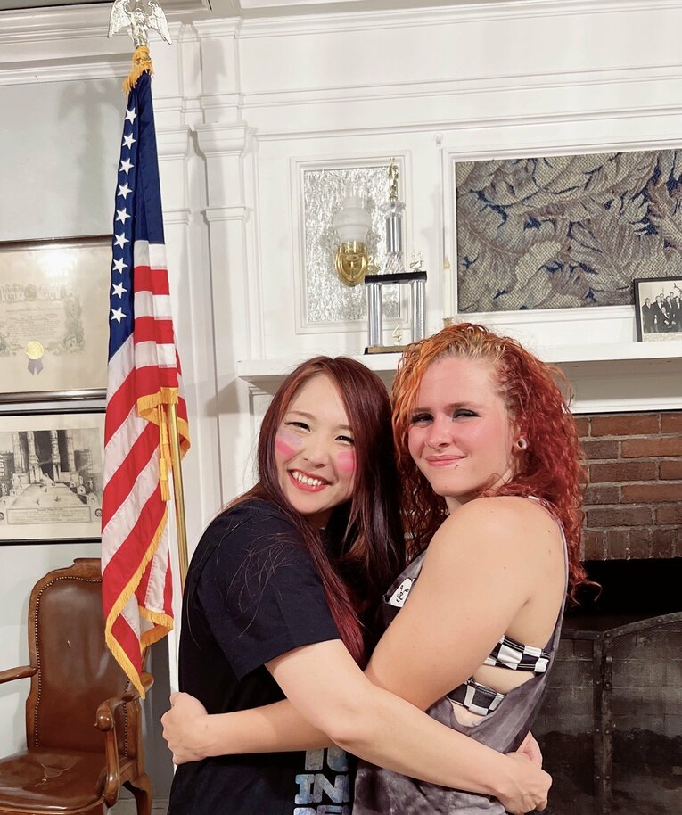 アメリカでの初戦で闘ったマーシャ・スラモビッチと　©本人提供