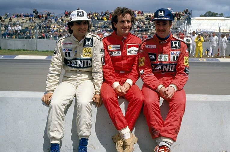 86年に優勝争いをした3人。ドライバーズタイトルは、ピケとマンセルの激闘の間隙を縫うかたちでプロストが手に入れた ／ photograph by Getty Images