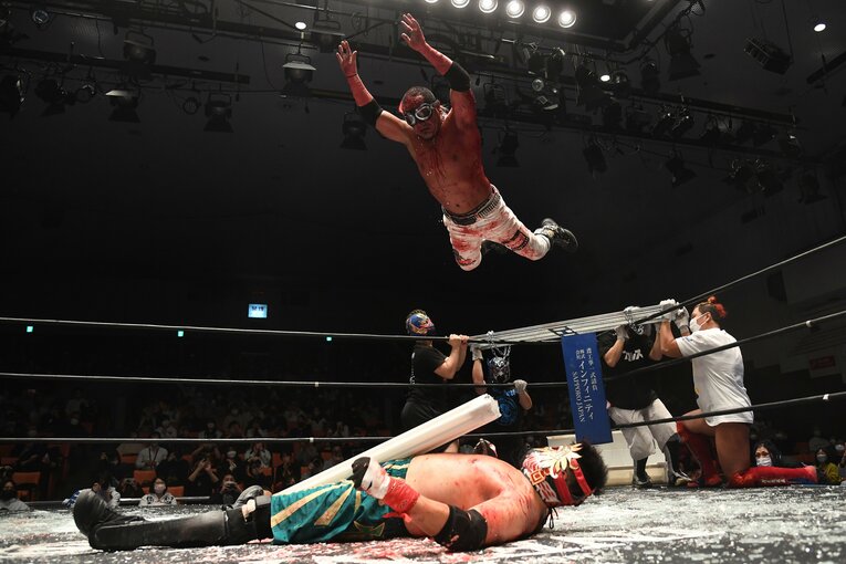 ビオレント・ジャックvs葛西純のデスマッチ