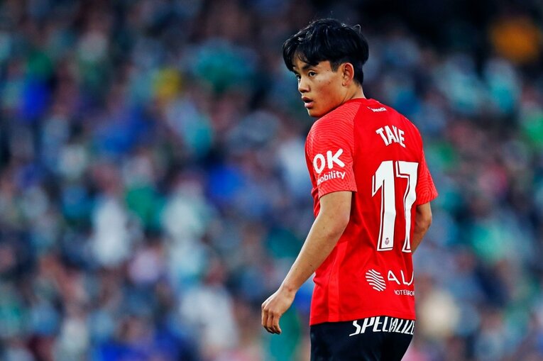 森保監督が久保建英をスペインまで見に来たのに…45分で交代　カメラマンが「終盤までいれば」と心残りを感じた理由(24)