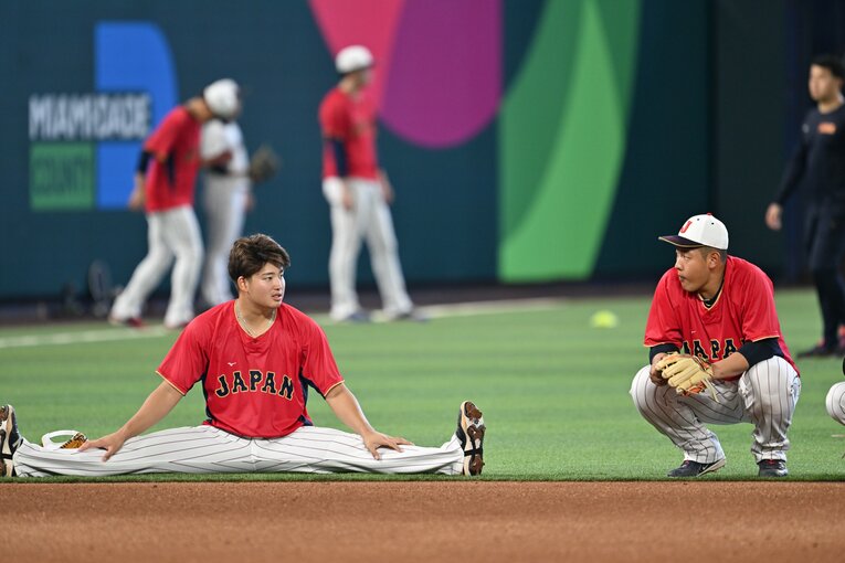 劇的サヨナラ打を放った村上　©Naoya Sanuki