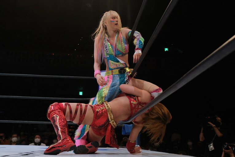 「女子プロレスを背負って立つ」スターダム王者・朱里が語る“朱いベルト”への思い…岩谷麻優戦で「ドローは絶対に嫌だった」理由とは？(79)