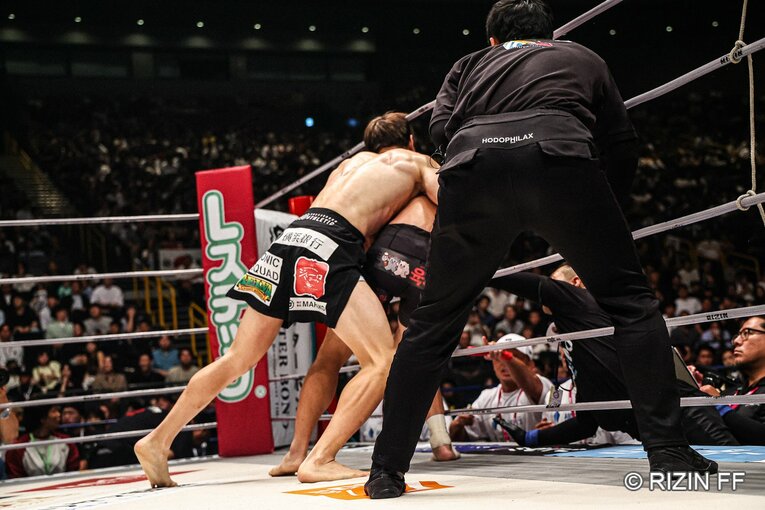 『RIZIN.48』井上直樹vs.キム・スーチョル　©RIZIN FF